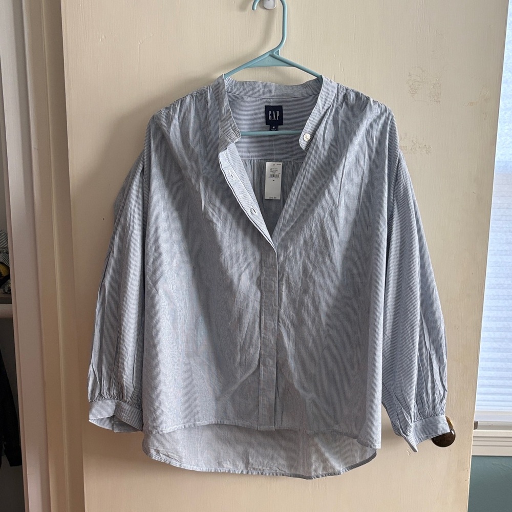 NWT GAP Light Blue Stripe Button-Up Shirt